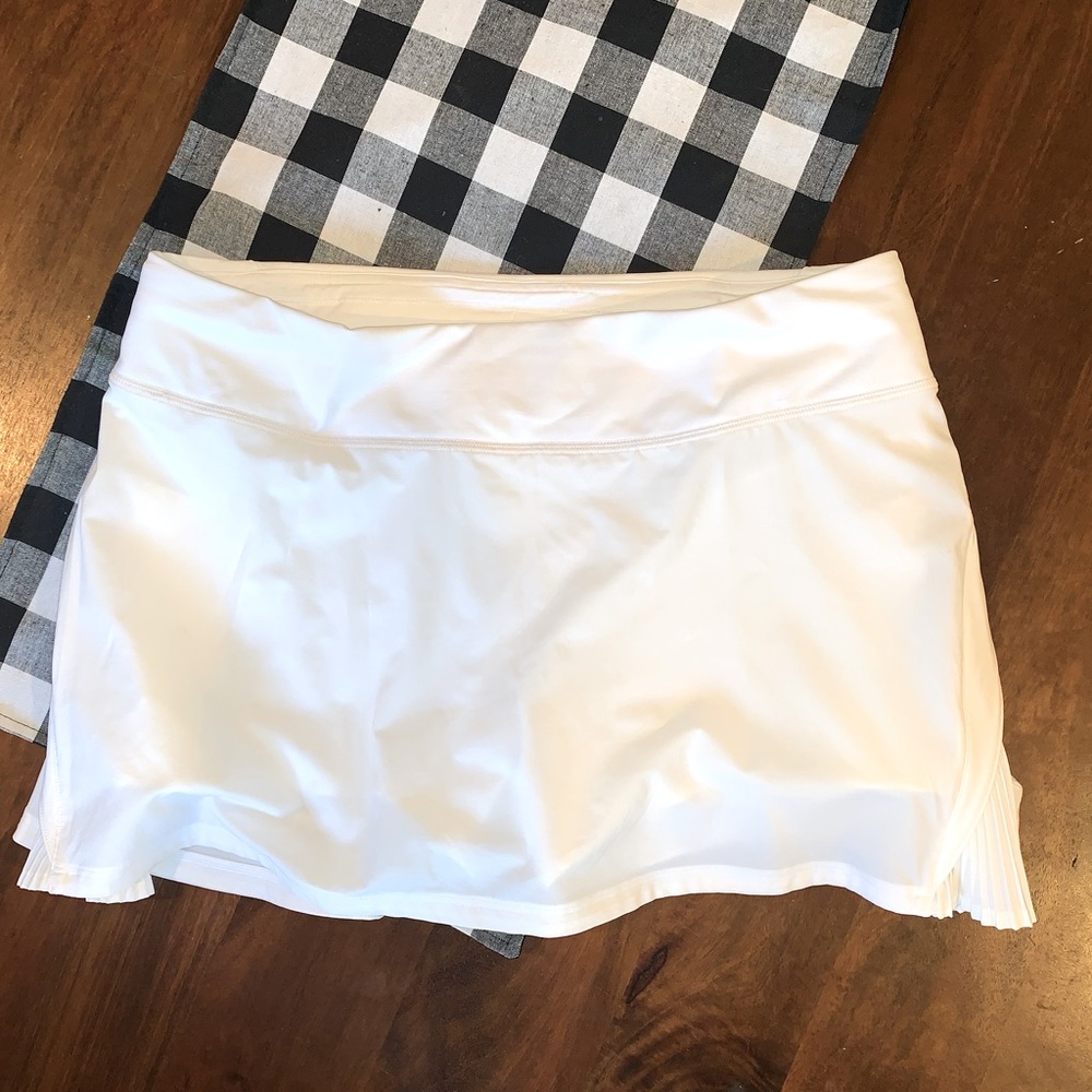 Lululemon Play Off the Pleats Tennis Skirt - 8